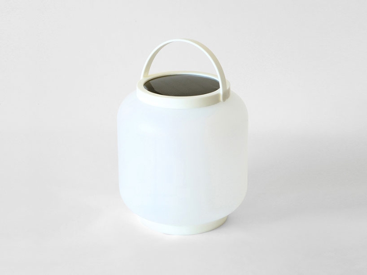 yoin - Mooni-LED-solar-lighting-designboom01