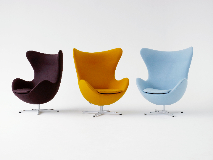 Kursi TELUR Arne Jacobsen Majalah Desain Sosial