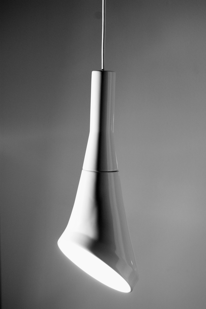 White Noise hanging lamp by RODRIGO Vairinhos social magazine-08 design